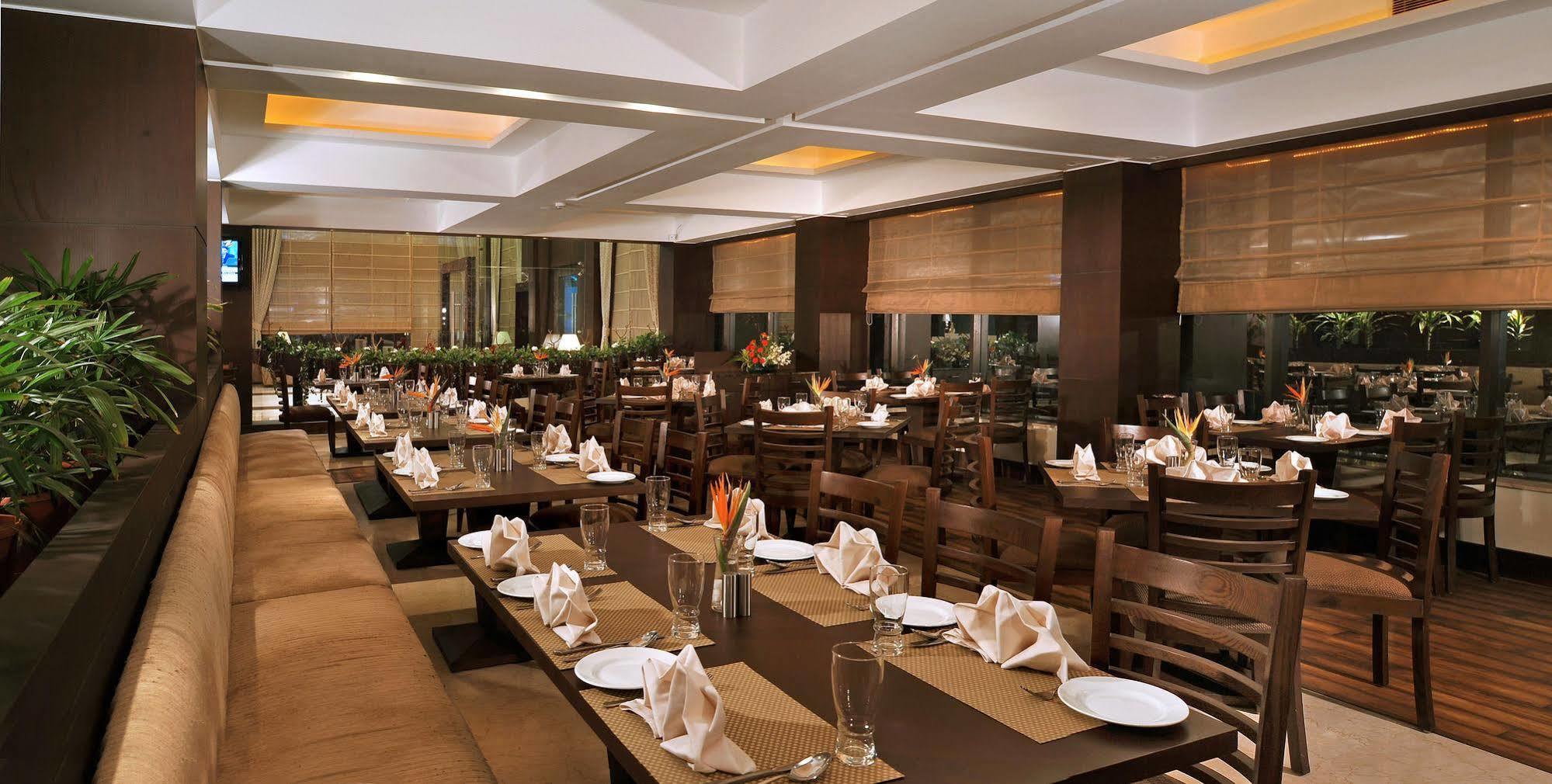 Country Inn & Suites By Radisson, Gurugram Sector 12 グルガウン エクステリア 写真